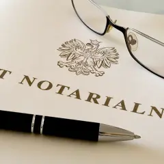 Kto płaci za notariusza przy wynajmie mieszkania? Sprawdź, by uniknąć kosztów