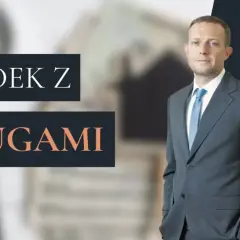 Mężczyzna w garniturze obok napisu "Spadek z długami". Rozważasz odrzucenie spadku?