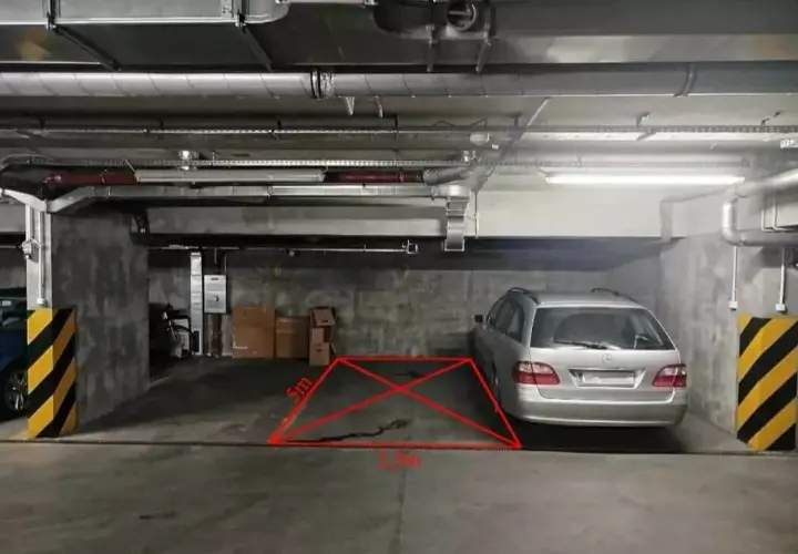 Ile kosztuje wynajem miejsca parkingowego w Warszawie? Ceny zaskakują