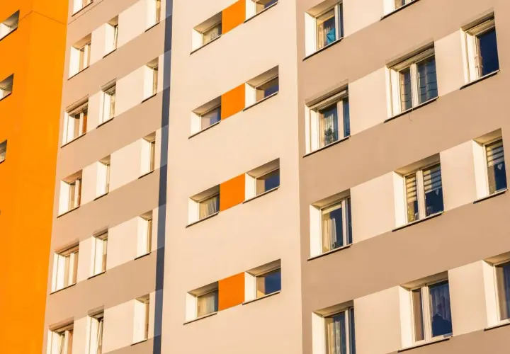 Ile się czeka na mieszkanie komunalne? Sprawdź czas oczekiwania w miastach