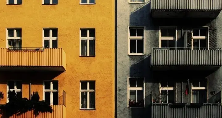 Co to są media w wynajmie mieszkania? Uniknij nieprzyjemnych kosztów