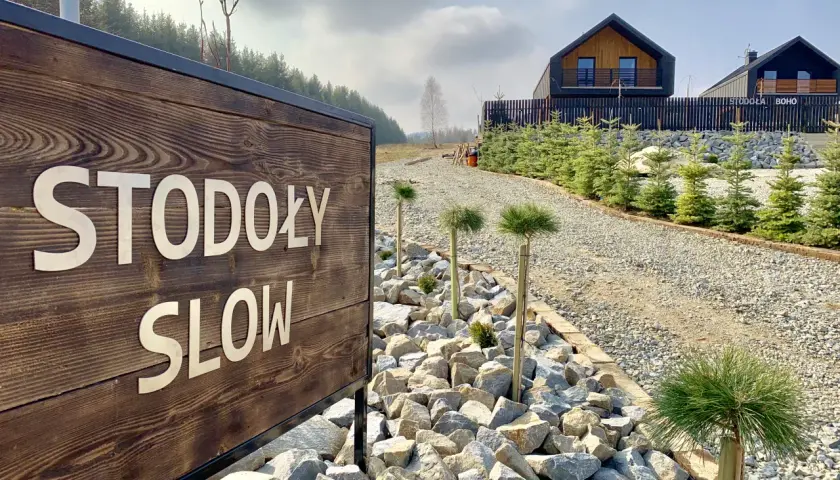 Ile kosztuje wynajem stodoły? Sprawdź ceny i ukryte koszty