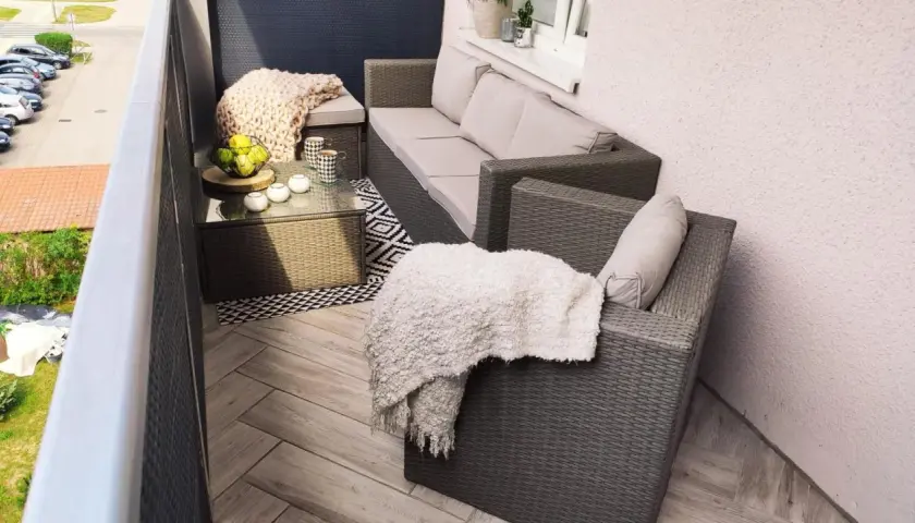 Jak zrobić balkon w bloku – praktyczne pomysły na piękną przestrzeń