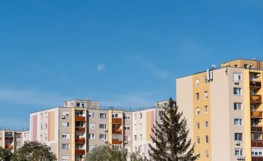 Gdzie złożyć wniosek o mieszkanie socjalne i uniknąć błędów?