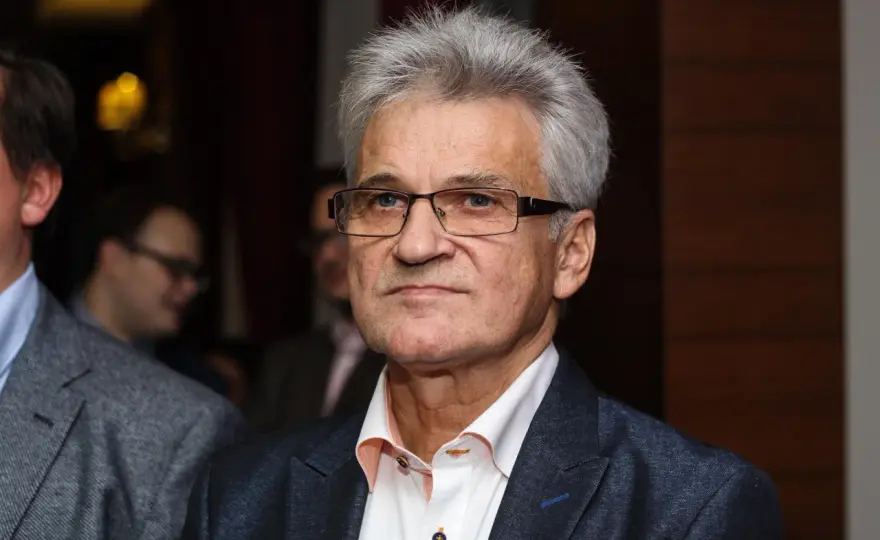 Ile zarabia prezes małej spółdzielni mieszkaniowej? Zaskakujące fakty o wynagrodzeniach