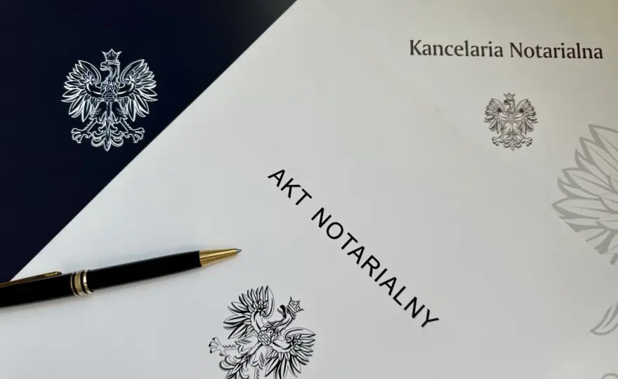 Akt notarialny zakupu mieszkania - Jak uniknąć pułapek?