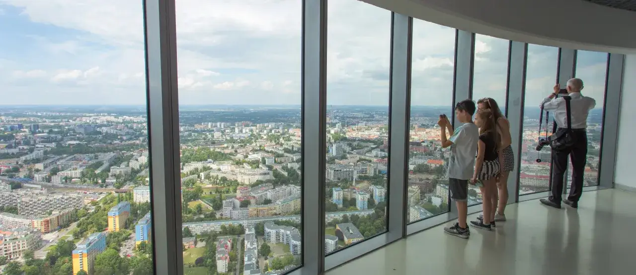 Zdjęcie Najwyższy budynek we Wrocławiu - ile ma pięter i co go wyróżnia?
